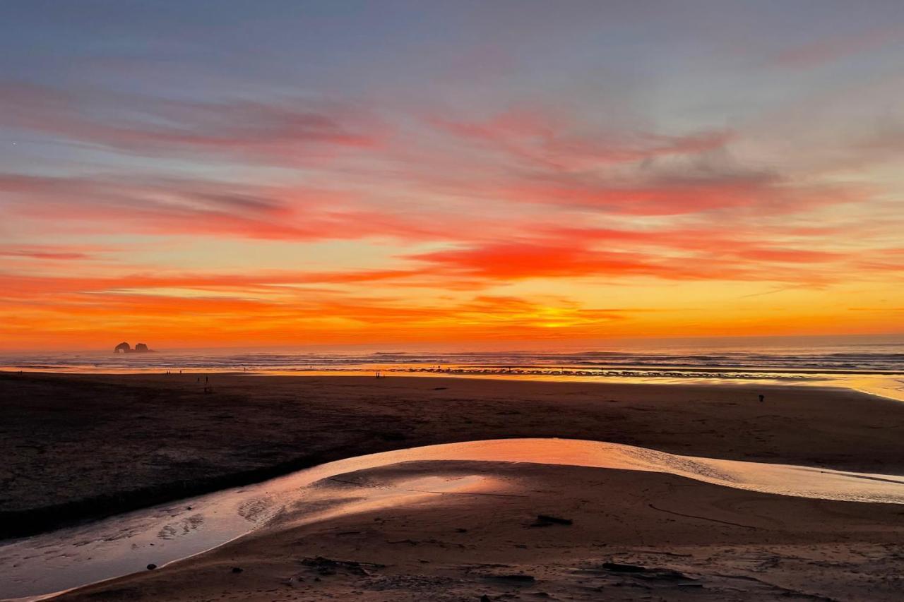​Rock Creek Inn Vacation Condos Rockaway Beach Rom bilde